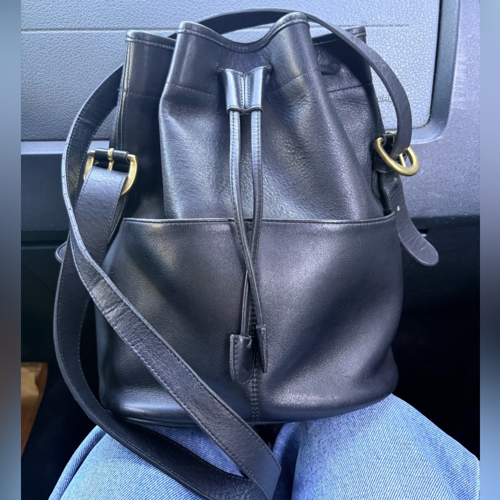 Vintage Coach 90’s Thompson Black Leather Drawstring Bucket Bag 4151 - Picture 3 of 13
